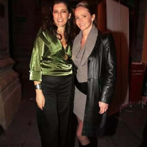 Cajas en subasta revive el arte