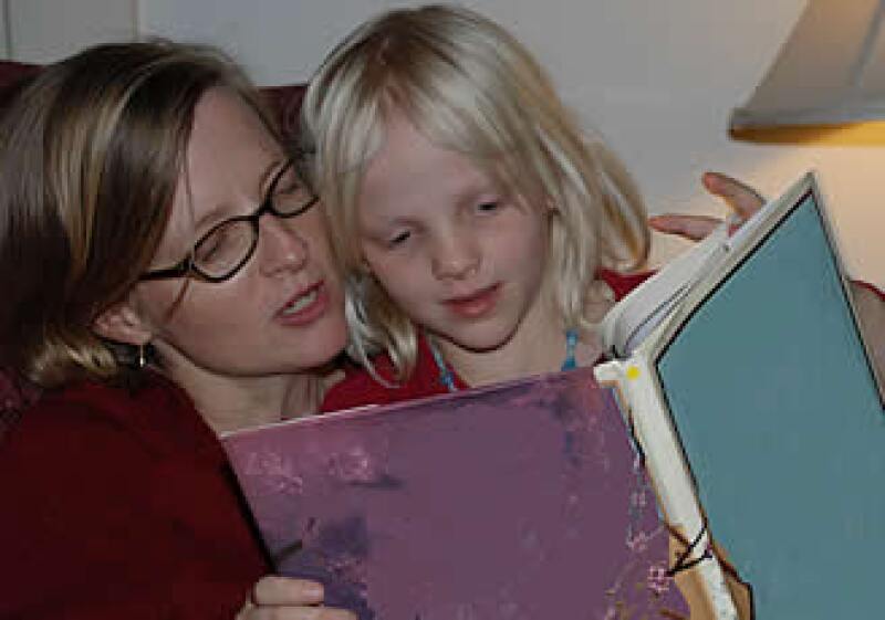 Alentar la lectura y la cultura grupal es el fin de esta convocatoria, que está abierta hasta el 15 de enero de 2010. (Foto: Especial)