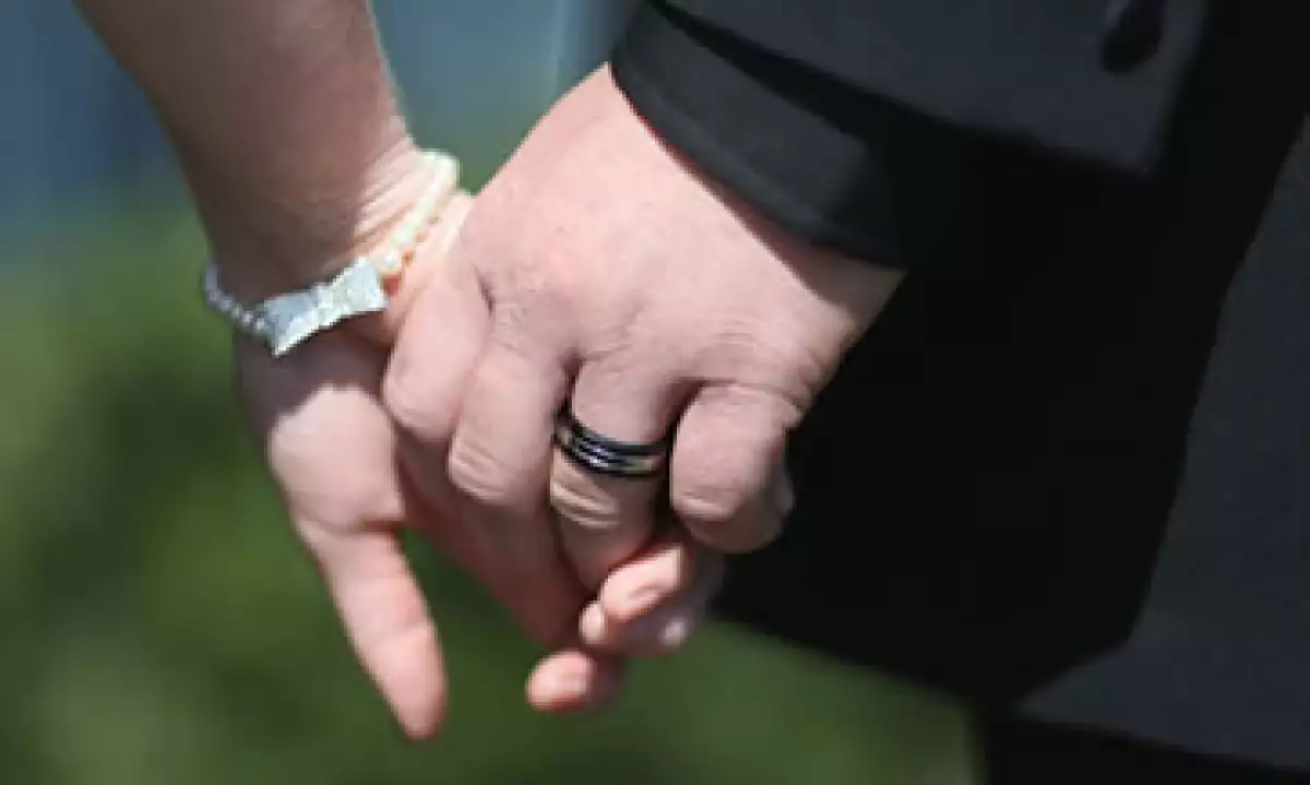 Los esposos económicamente dependientes tienen 15% de probabilidad de ser infieles. (Foto: Getty Images )