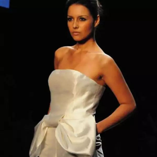 Pasarela Clara González