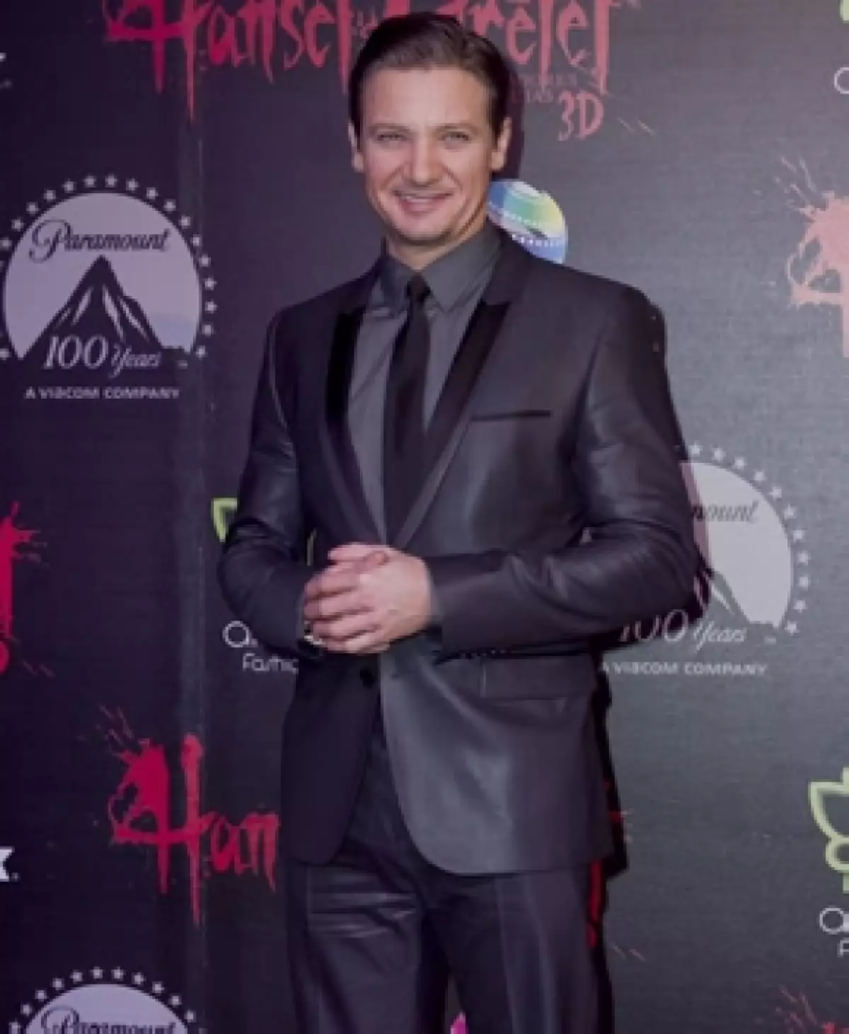 Platicamos con el actor, quien protagoniza la cinta `Hansel y Gretel, cazadores de brujas´, que se estrena hoy en México.