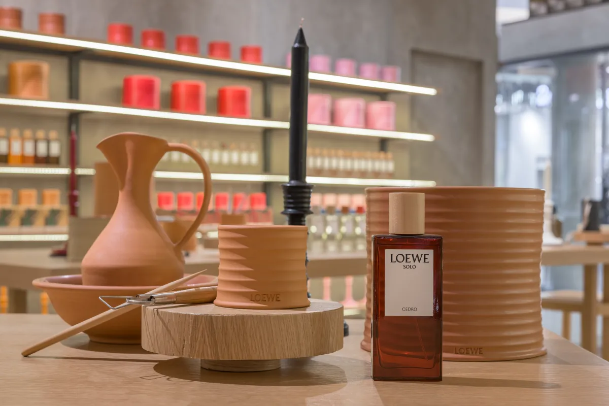 LOEWE-pop-up.jpg