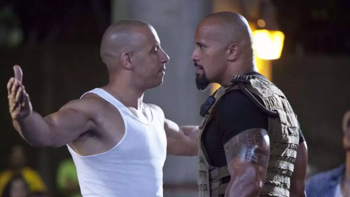 Dwayne Johnson y Vin Diesel durante el quinto filme de 'Rápido y Furioso