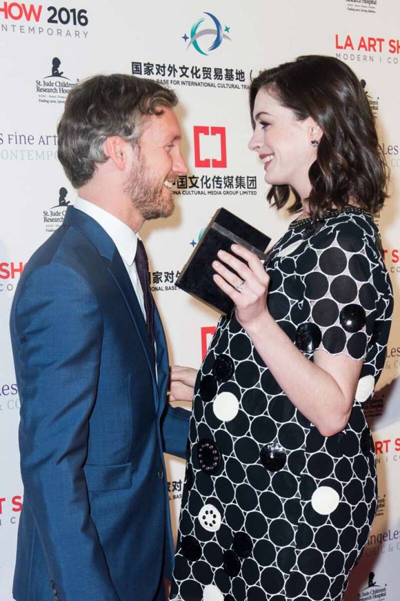 ¡Anne Hathaway ya es mamá!