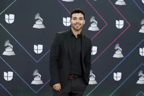 Gussy Lau compositor mexicano