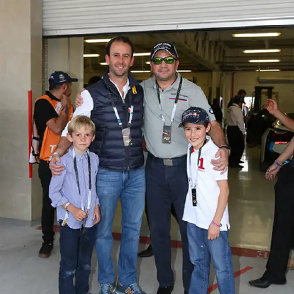 Erik Bustamante y Erik Bustamante, Xavier de la Barra y Xavier de la Barra