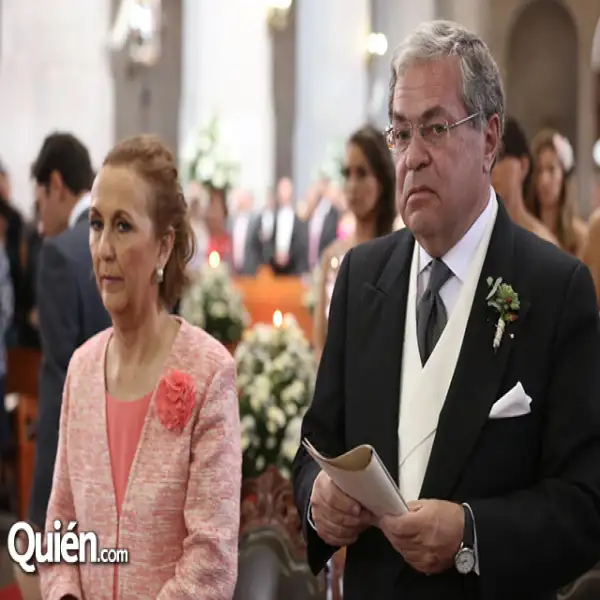 Ángela Treviño,Alonso Obregón