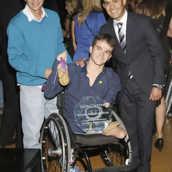 Gustavo Sánchez,Gustavo Sánchez,Juan Carlos Asturiano