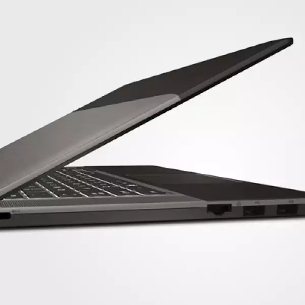 Está disponible desde la primera semana de septiembre en tiendas departamentales selectas, por un precio cercano a los 20,000 pesos.