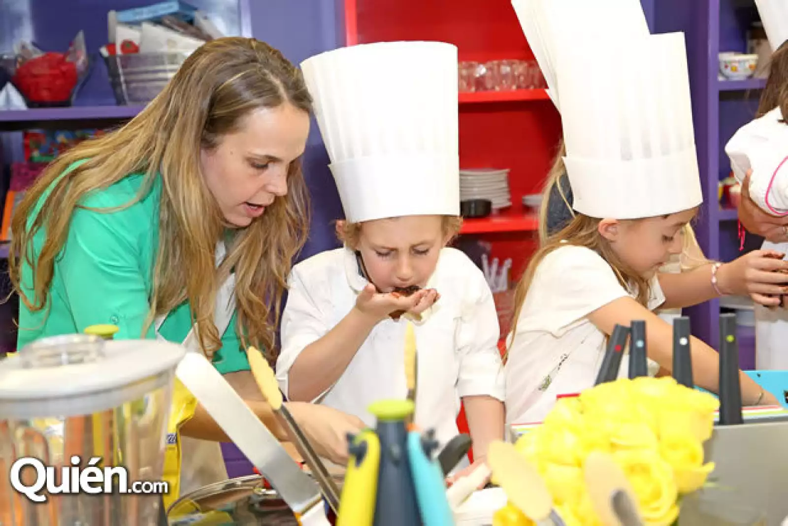 Michelle Magún y su hijo Marck Chernitzcki