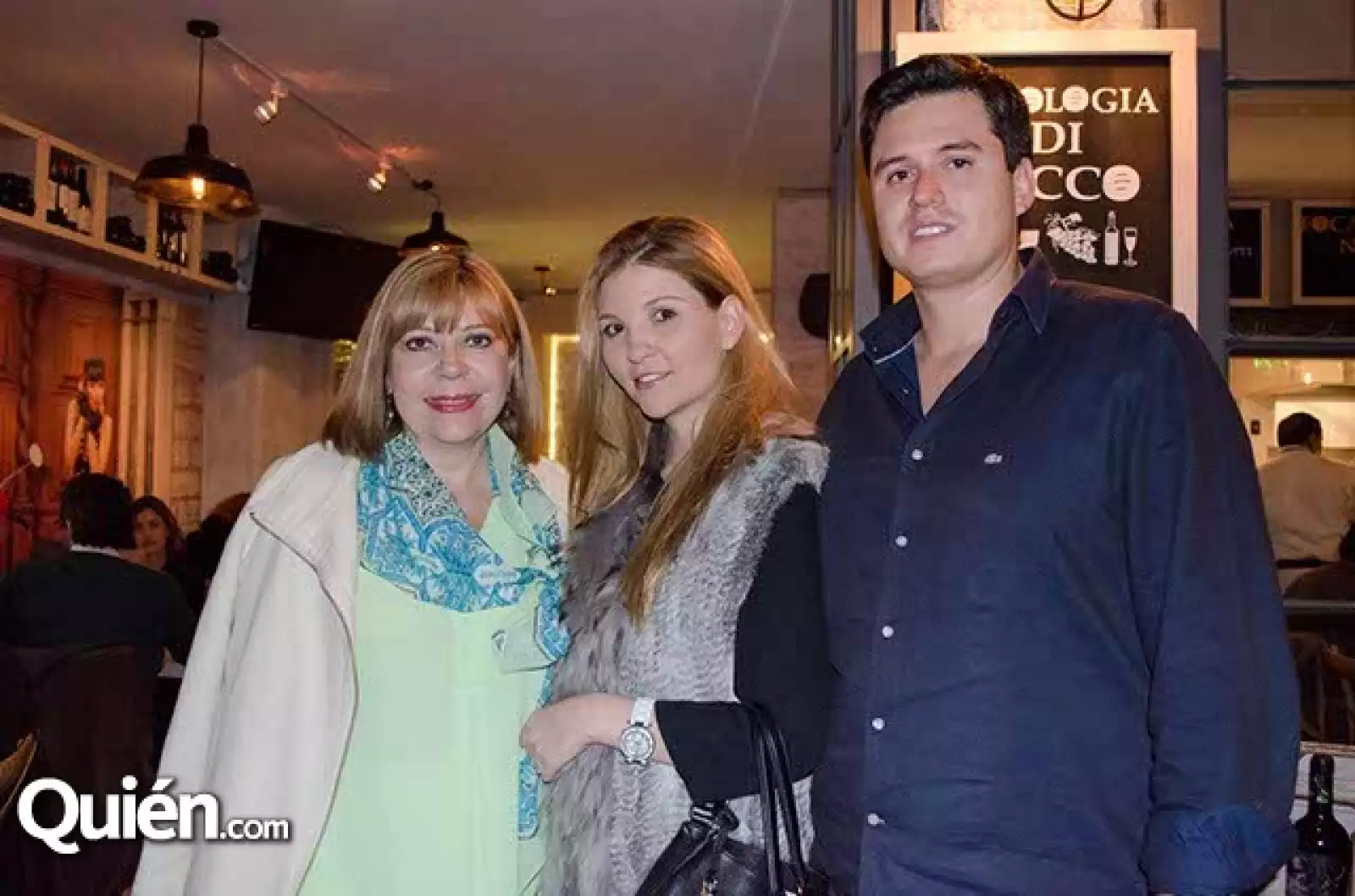 Ramón Chávez,Elaine Braun y Maricarmen Rojo