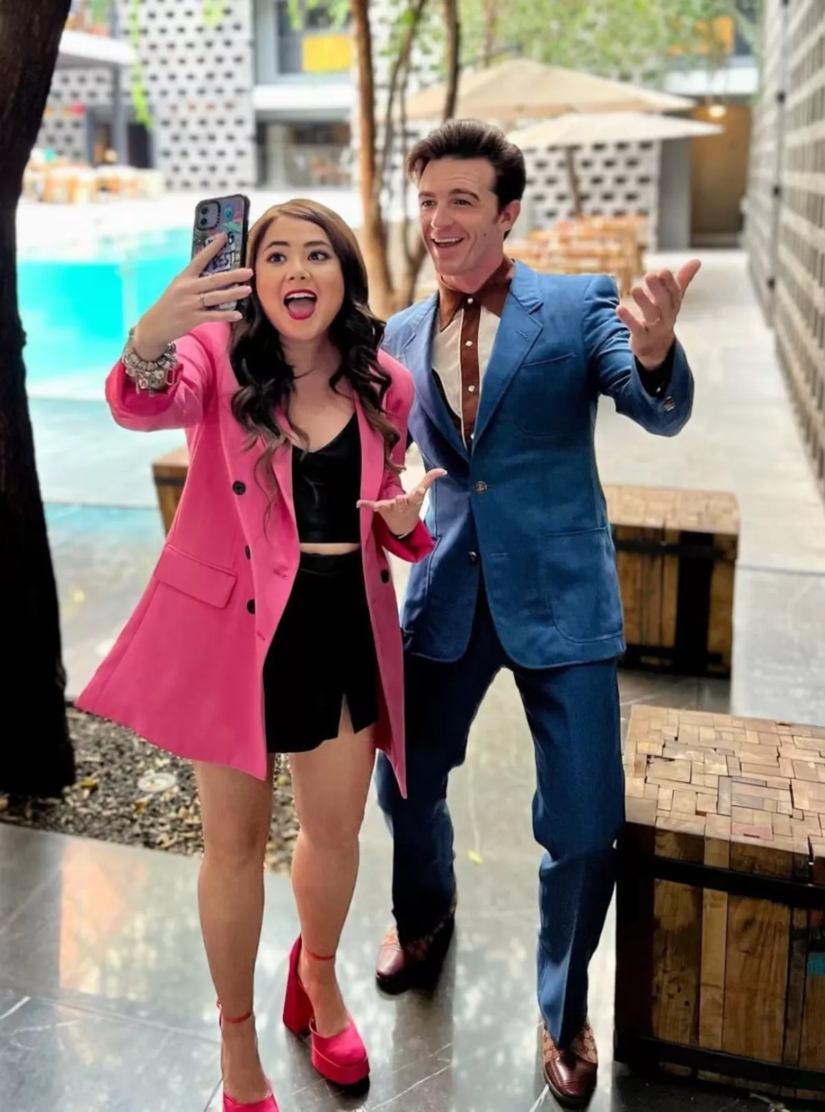 Mariana Botas y Drake Bell