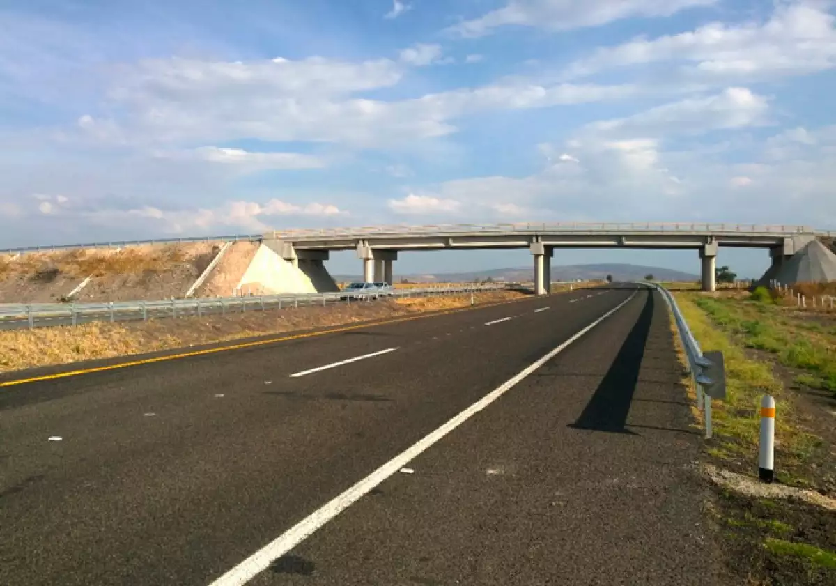 Autopista de Altas Especificaciones Salamanca-León