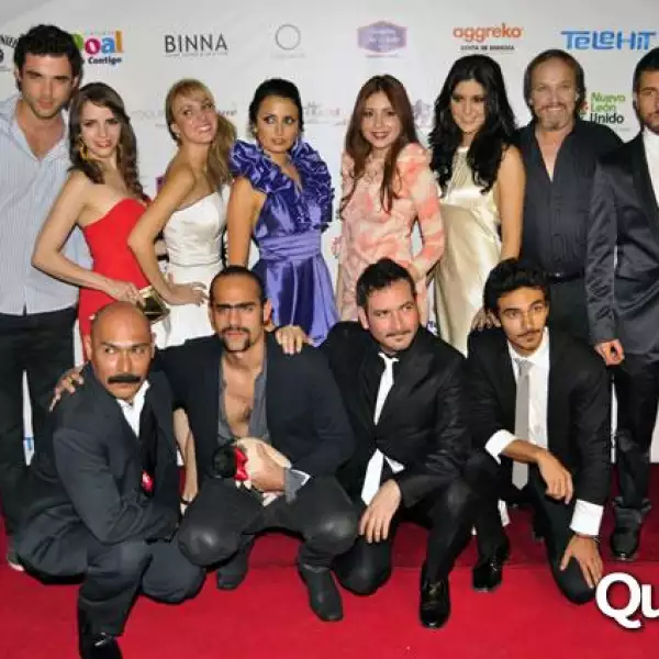 Presentación de la serie MORIR EN MARTES