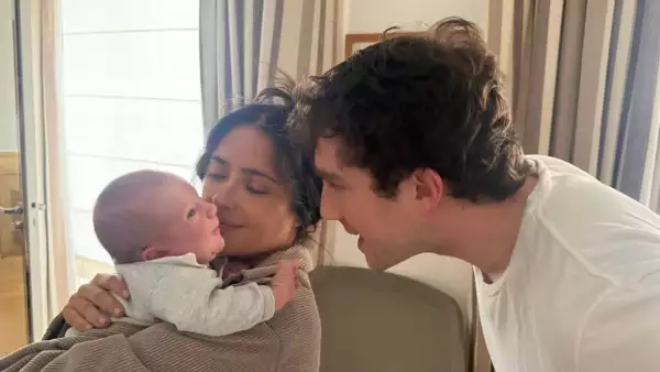 salma-hayek-abuela.jpg