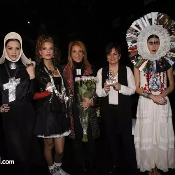 Brigitte,Delia González