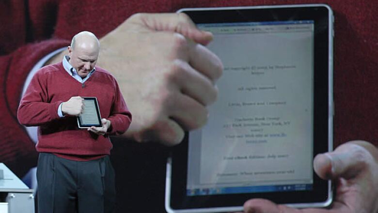 El dispositivo de Microsoft, Slate, fue desarrollado por HP, cuenta con una pantalla a color de 13.3 pulgadas, web cam, 4gb de memoria RAM y disco duro de 64gb. Su costo estimado será de 600 a 750 dólares.