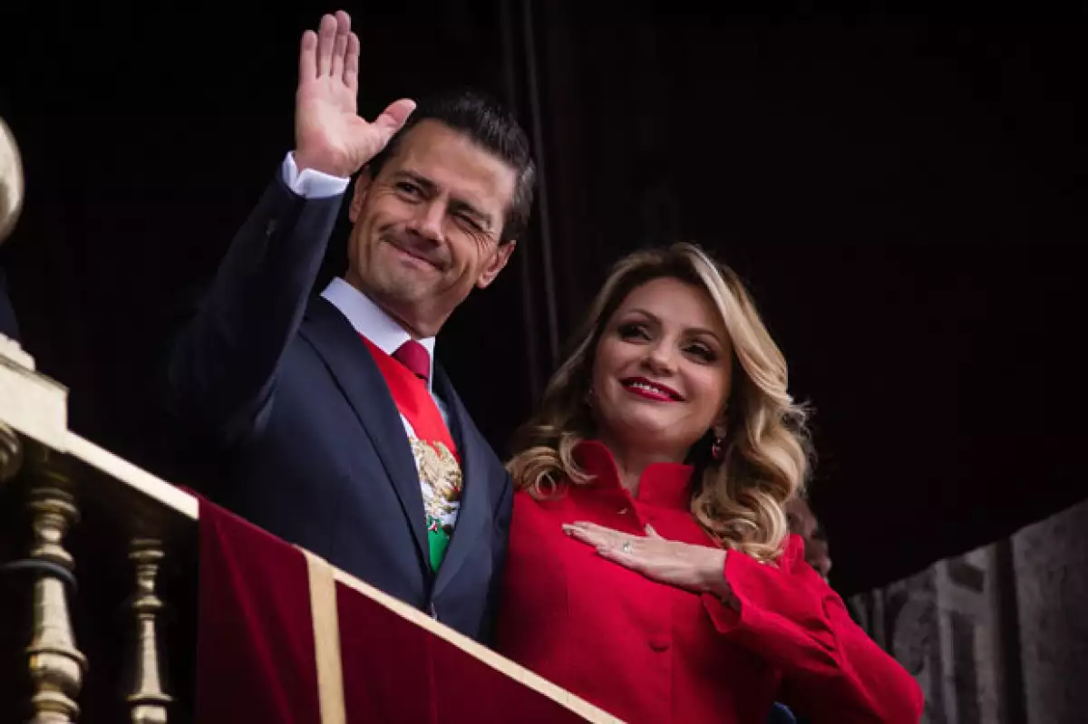 Todas las mujeres que acompañen a Peña Nieto, incluídas las reporteras, tendrán que seguir el mismo protocolo.