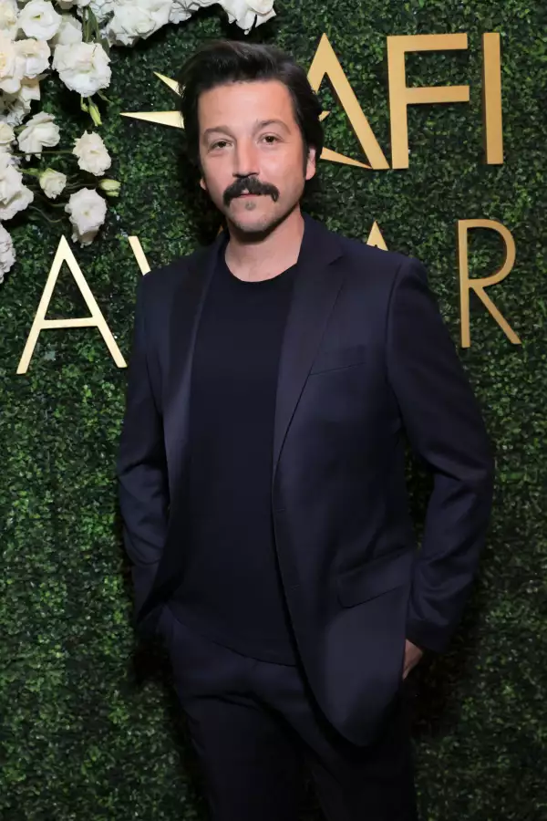 Diego Luna