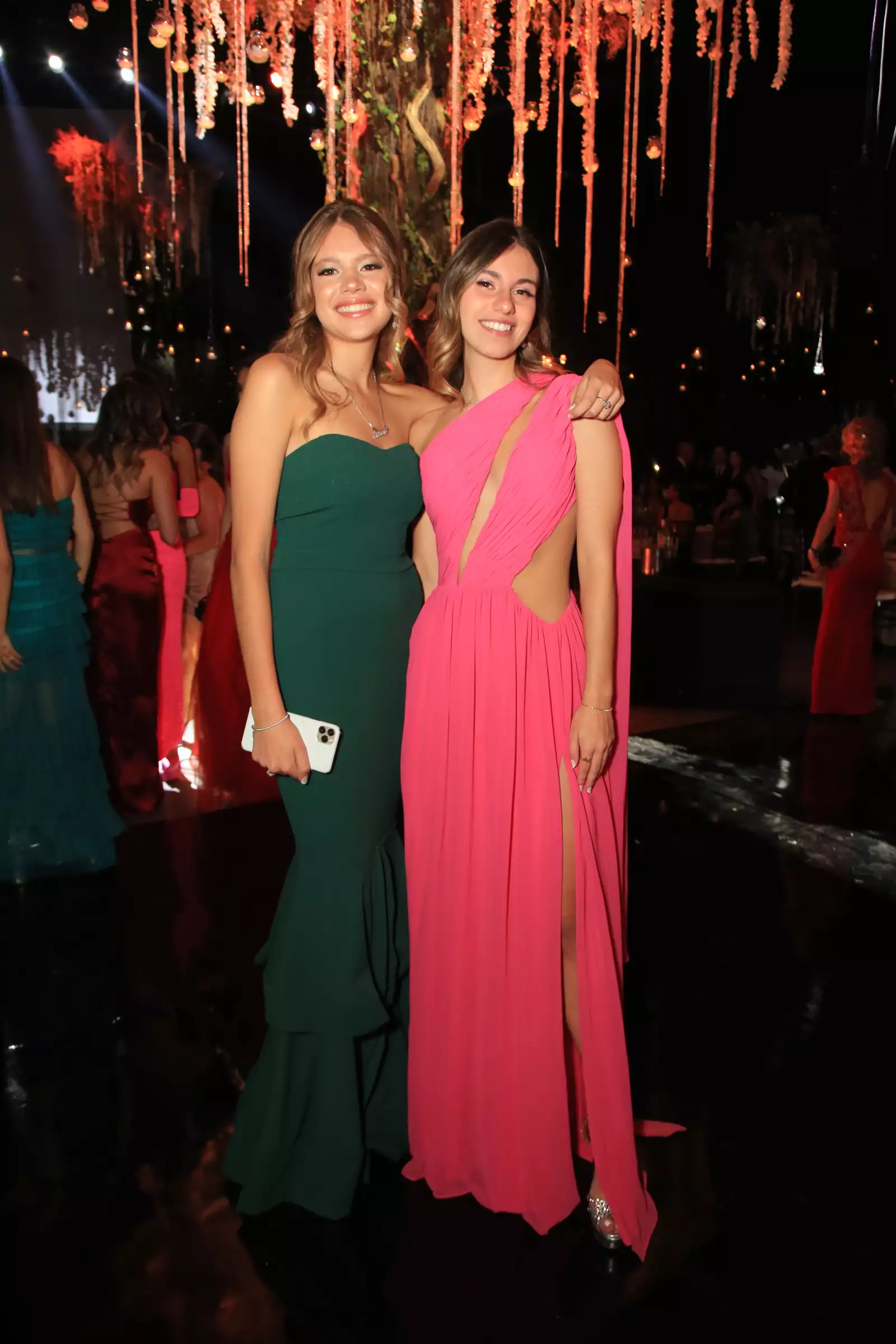 Ximena Salazar y Tiziana Sekely