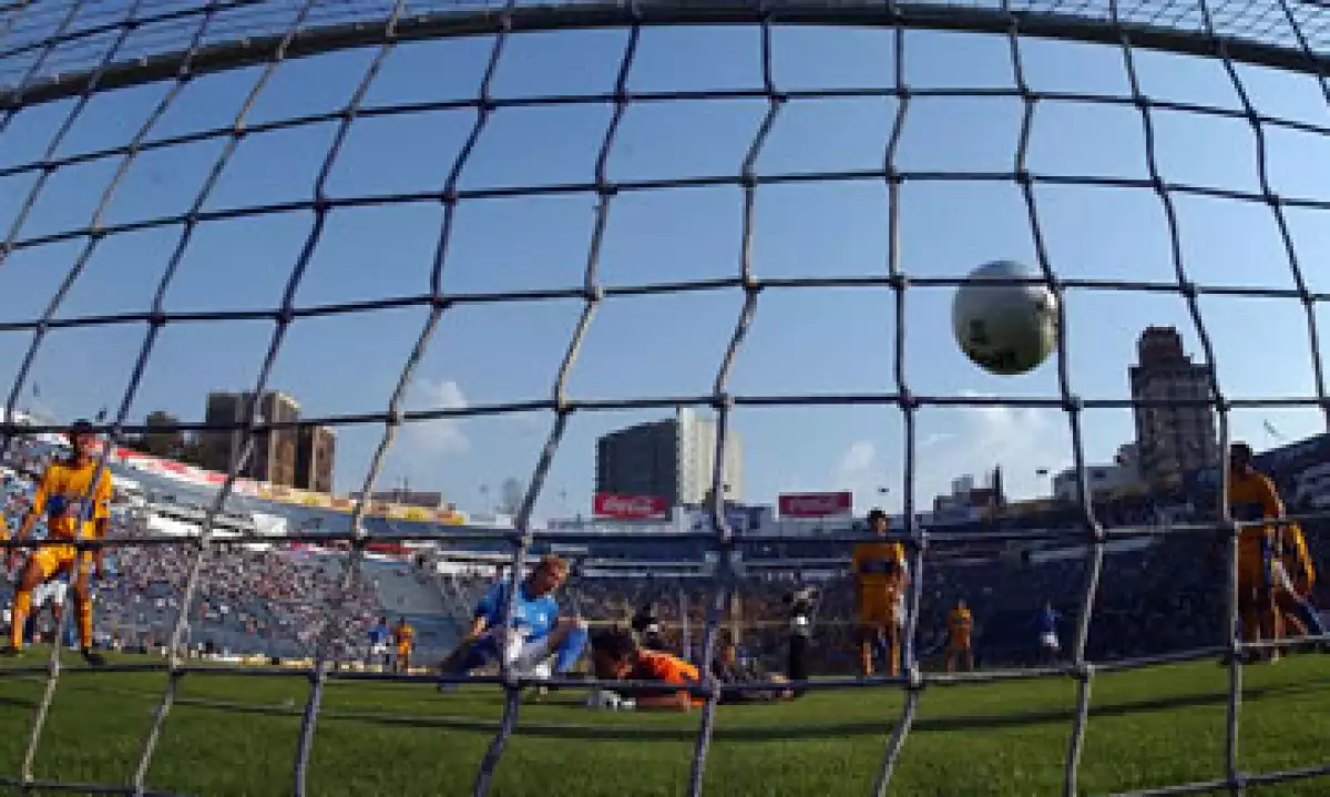 El futbol mexicano ya ha sido relacionado en años anteriores con el narcotráfico. (Foto: AP)