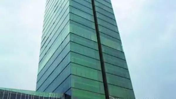 Con el espíritu libre de los sesenta y respetando  la calidad que brinda en todas sus plazas Grupo Hábita, nos presentan Distrito Capital.