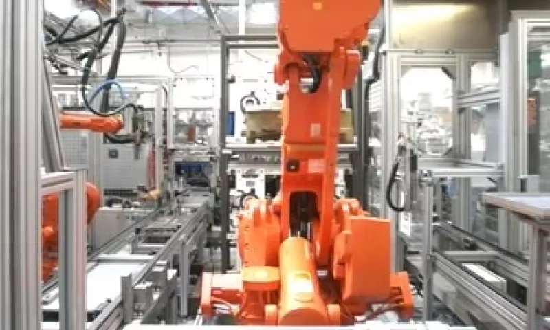 brazo robotizado autopartes