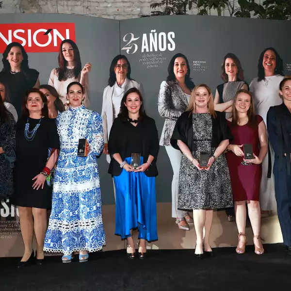 Mónica Flores, Laura Tamayo, Cecilia Jiménez,  Kelly Kroger, I