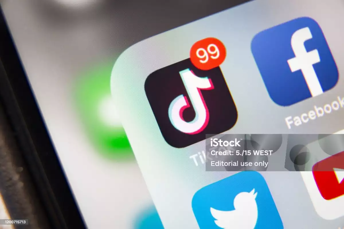 istockphoto-1200715713-1024x1024 2.jpg