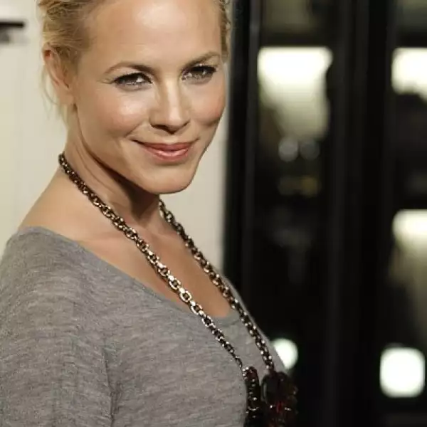 Maria Bello.