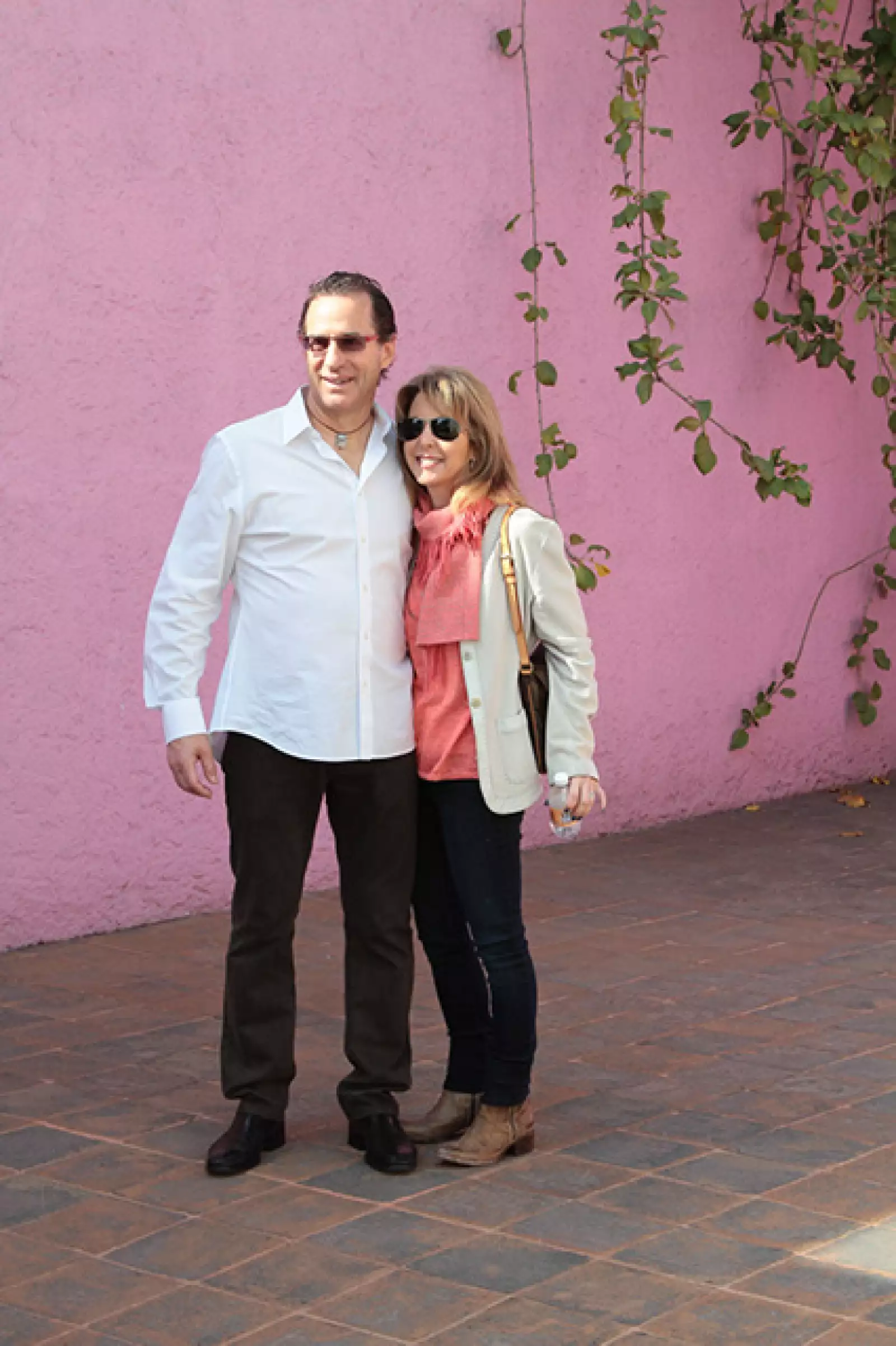 Michael Trambert y Jacquelyn Klein-Brown del Museum of Contemporary Art en Santa Barbara