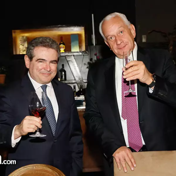 Enrique y Carlos González