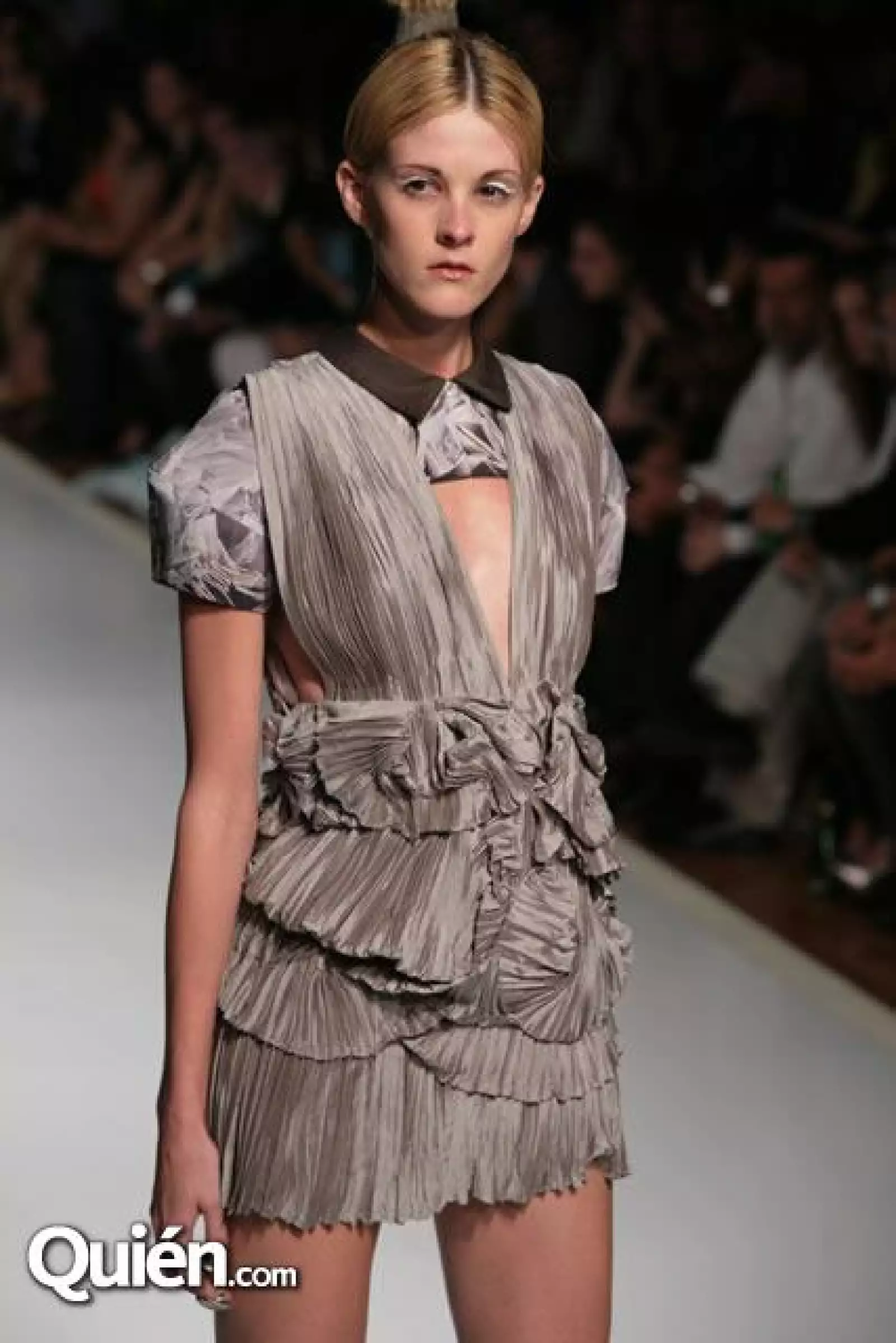 IDM Desfile Daniel Andrade