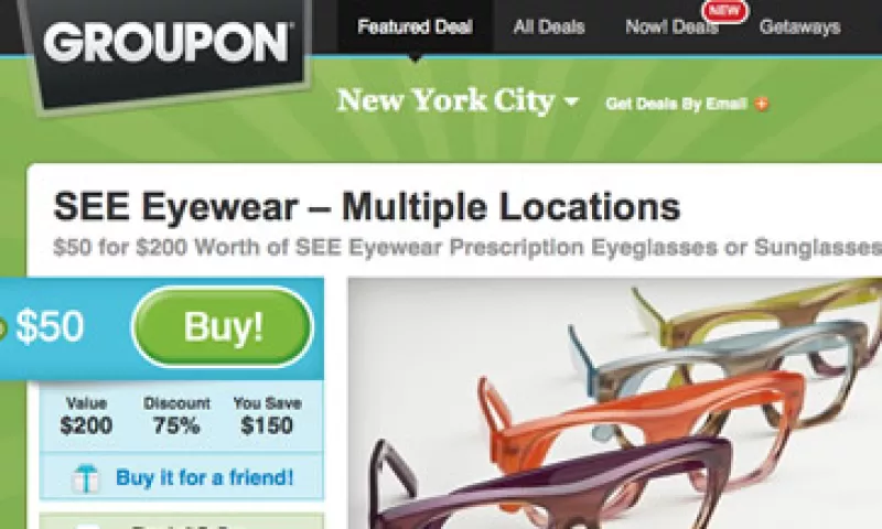 Empresas como Facebook, Google y Amazon han tratado de competir con Groupon. (Foto: AP)