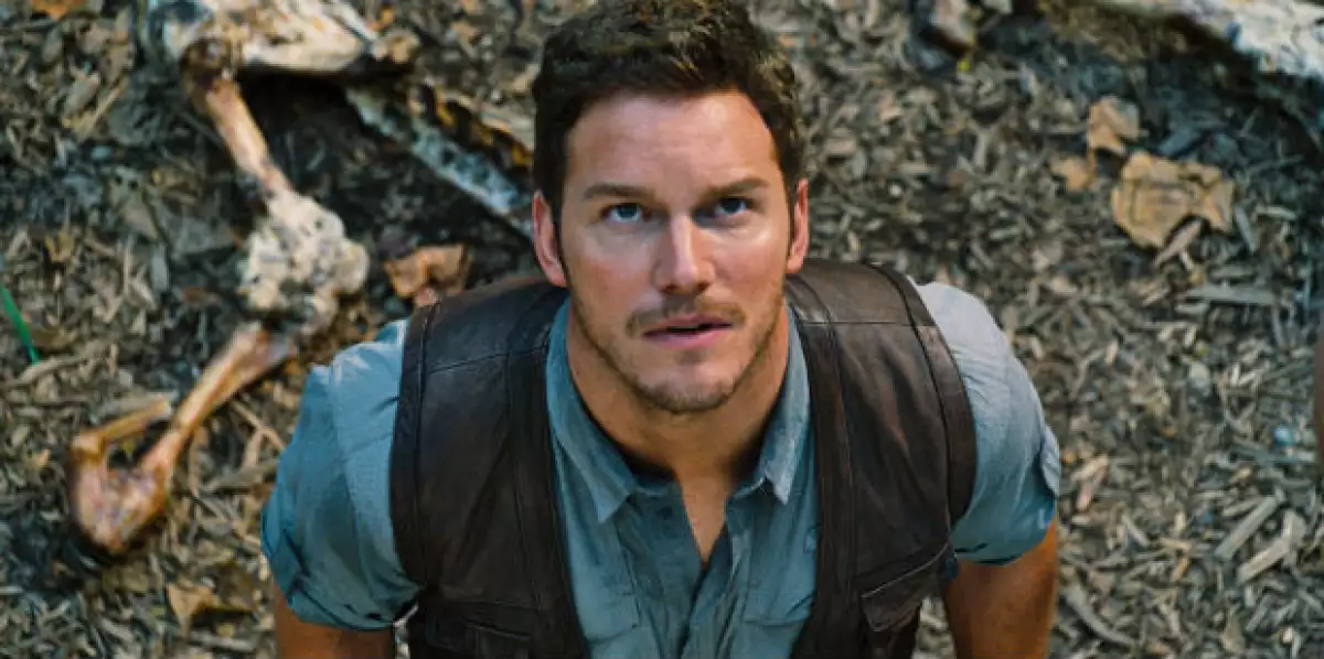 Chris Pratt en una de las imágenes de la película Jurassic World.