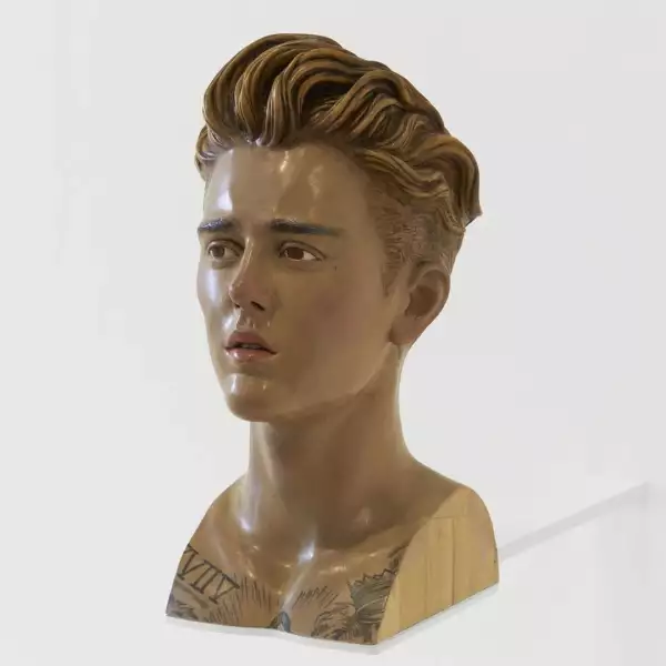 justin-bieber-escultura-loewe.jpg