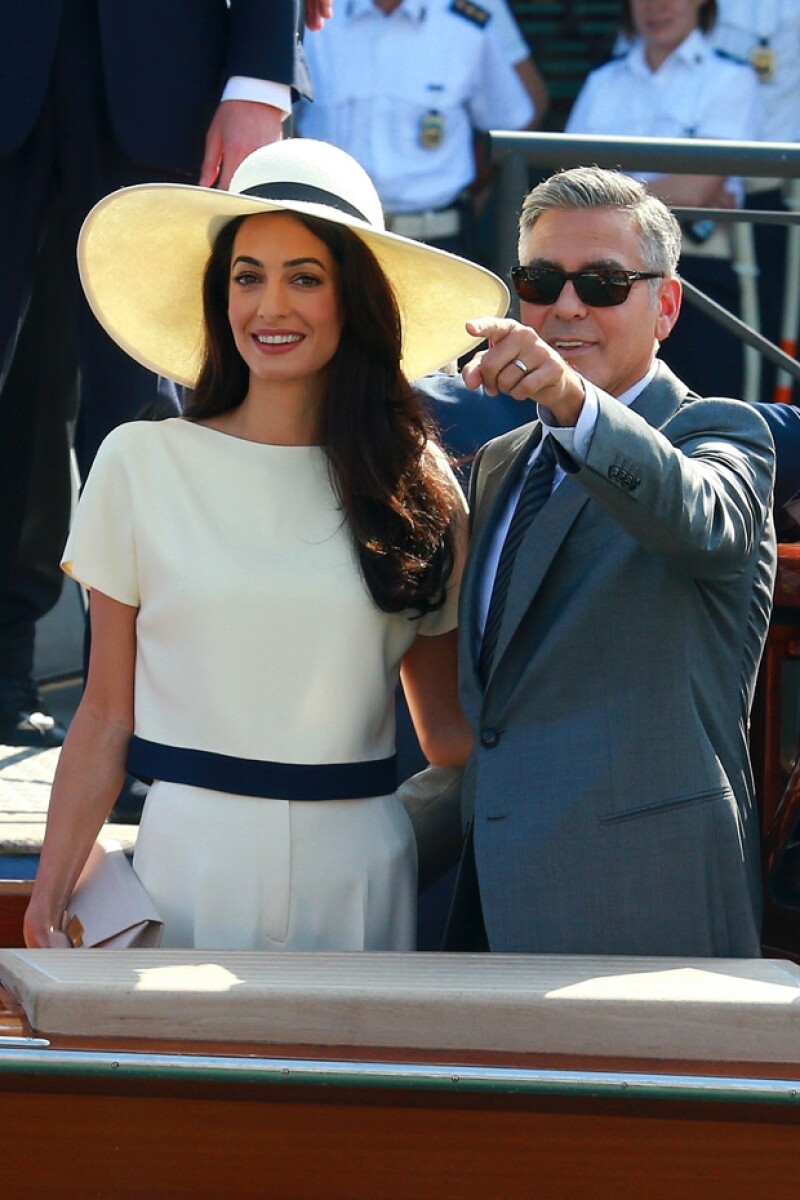 Este fin de semana fue revelado el paradisíaco destino de la luna de miel del actor de Hollywood y la abogada británica, quienes se casaran la semana pasada en Venecia.