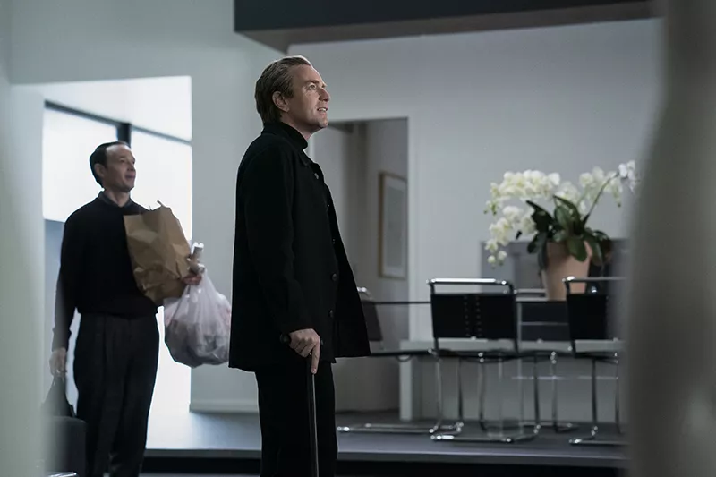 Foto: Netflix, Halston (2021)