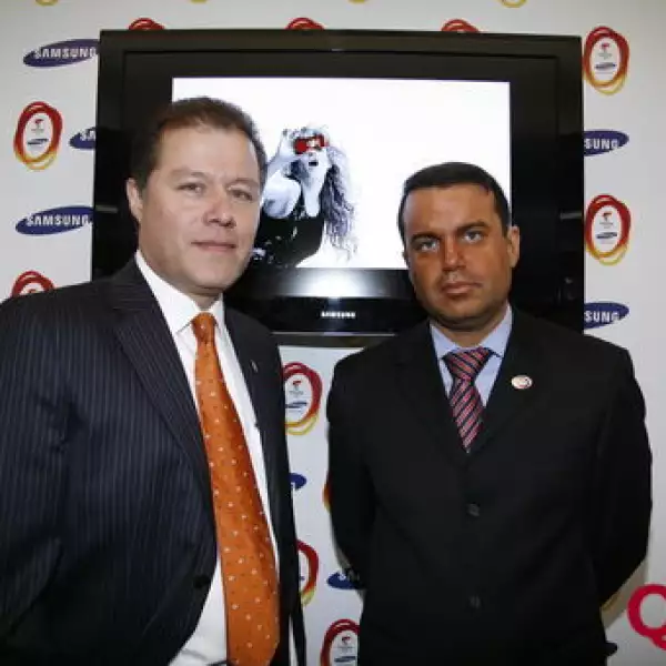 Ricardo Dávalos, Raymundo González