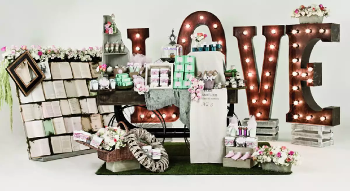 Convertidas en el gran boom gourmet, las mesas de dulces acaparan casi todas las miradas de la boda y también se rigen por las tendencias del momento. ¡Aquí un recuento de las mejores!