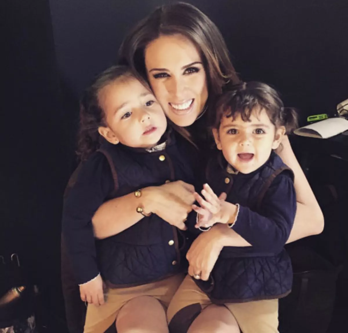 Las pequeñas Jacqueline y Carolina tienen ya una nueva compañera de juegos y de vida.