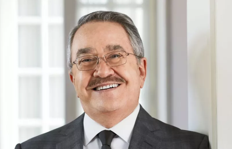 pedro-sola.jpg