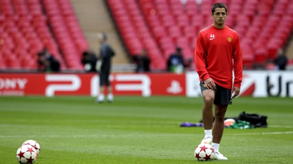 javier hernandez en un entrenamiento