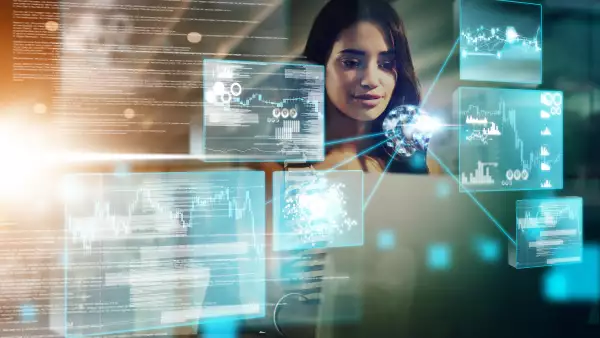 Efectivo y criptomonedas, las preferencias de las mujeres
