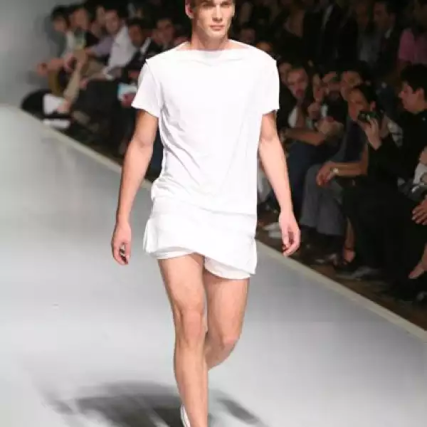 IDM desfile Macario Jimenez