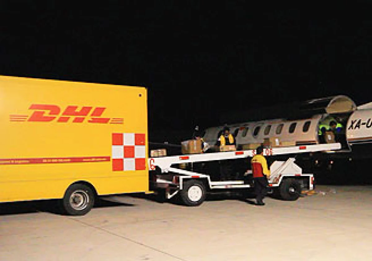 Inuaguran nuevo centro de distribución en el Aeropuerto Internacional de Querétaro. (Foto: Cortesía DHL)