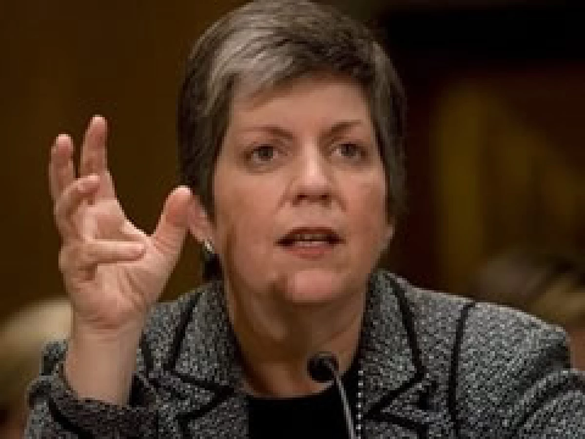 La secretaria dijo que destinarán 400 mdd para resguardar la frontera. (Foto: AP)