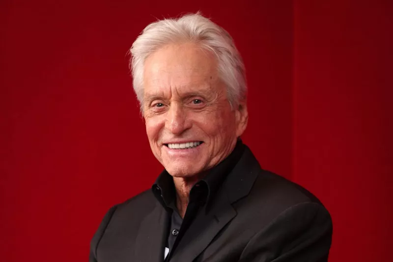 Michael-Douglas