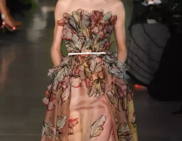 Diseño Elie Saab de la colección Haute Couture Spring 2016.