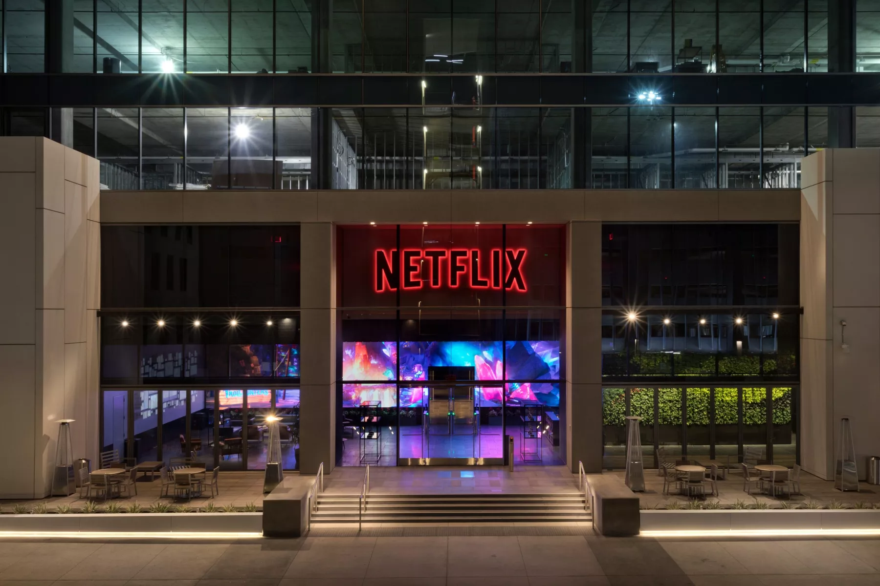 Netflix crisis.jpeg